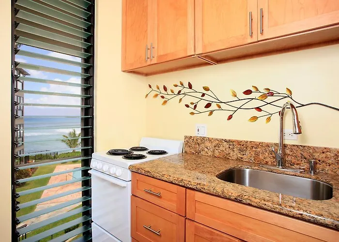 Standard Oceanfront Queen Studio