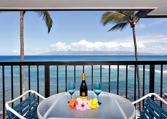 Standard Three-Bedroom Oceanfront Queen Room