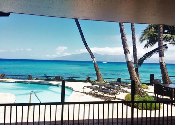 Premium Deluxe One-Bedroom Oceanfront Room